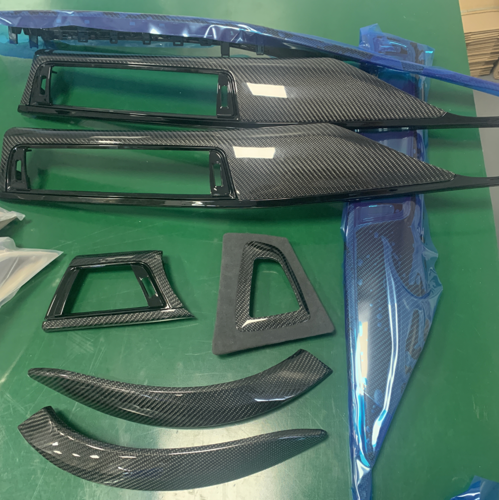 Real Carbon Fibre Dashboard Interior Trim Set with Gloss Black Accents — BMW 3 &amp; 4 Series F30 / F31 / F32 / F33 / F34 / F36 / F80 M3 / F82 M4
